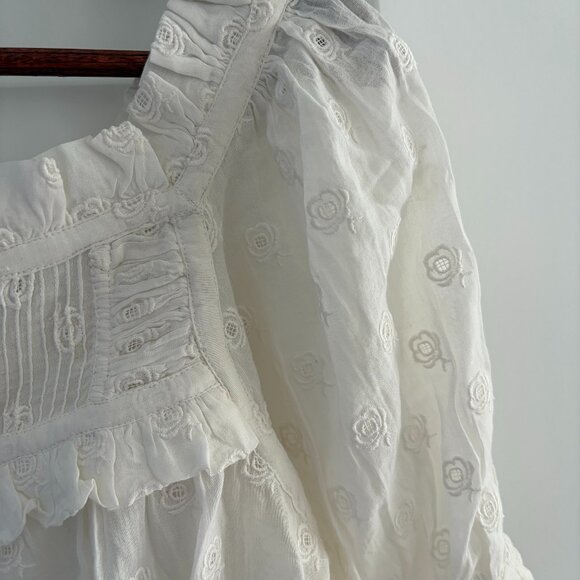 DOEN Sz S Frances Top with White Embroidered Flowers - Picture 2 of 5